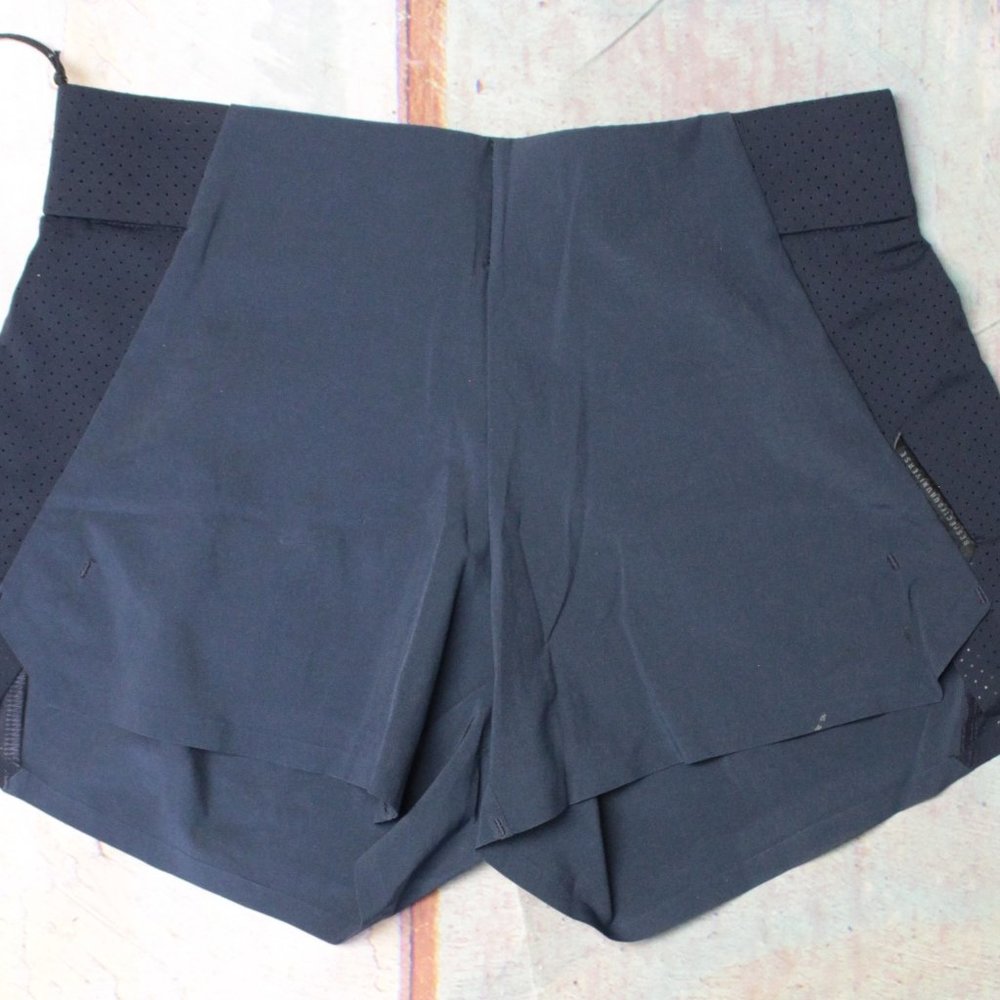 RYU Respect Your Universe Women's Intensity Short in Blackened Navy MRSP $70